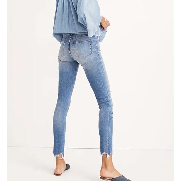 Madewell 9" Mid-Rise Skinny Jeans Frankie Wash: Torn-Knee Edition 27 Capsule - Picture 9 of 11